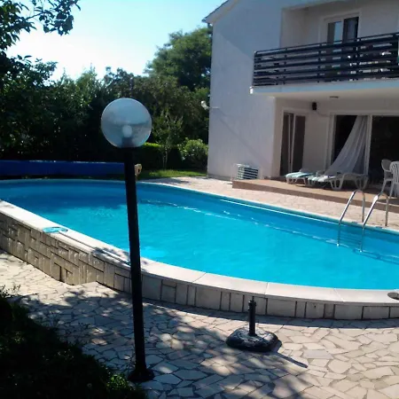 House And Apts In Istrien 9879 Porec