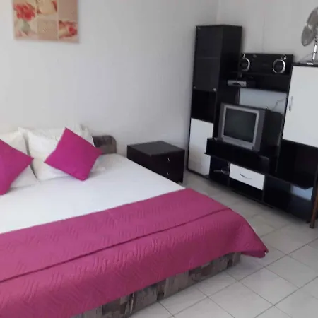 House And Apts In Istrien 9879 Holiday home *