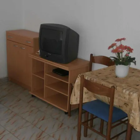 House And Apts In Istrien 9879 Porec