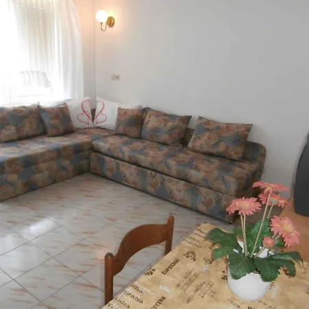 House And Apts In Istrien 9879 Holiday home *