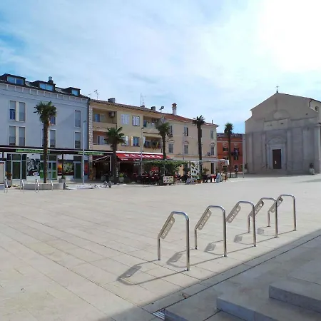 House And Apts In Istrien 9879 Porec