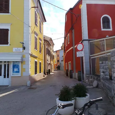House And Apts In Istrien 9879 * Porec